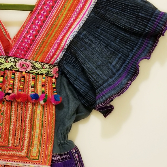 Blouse - Picture 2 of 4